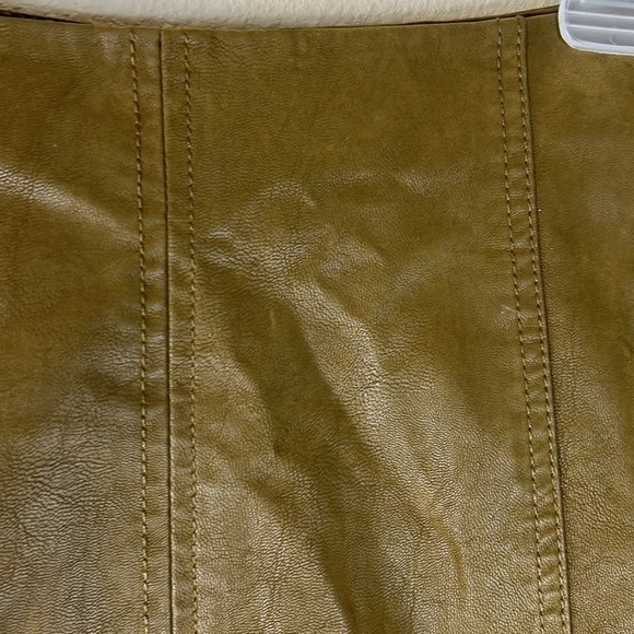 Free People Gorgeous Vegan Coco Mini Skirt Sz 0 - Picture 3 of 10